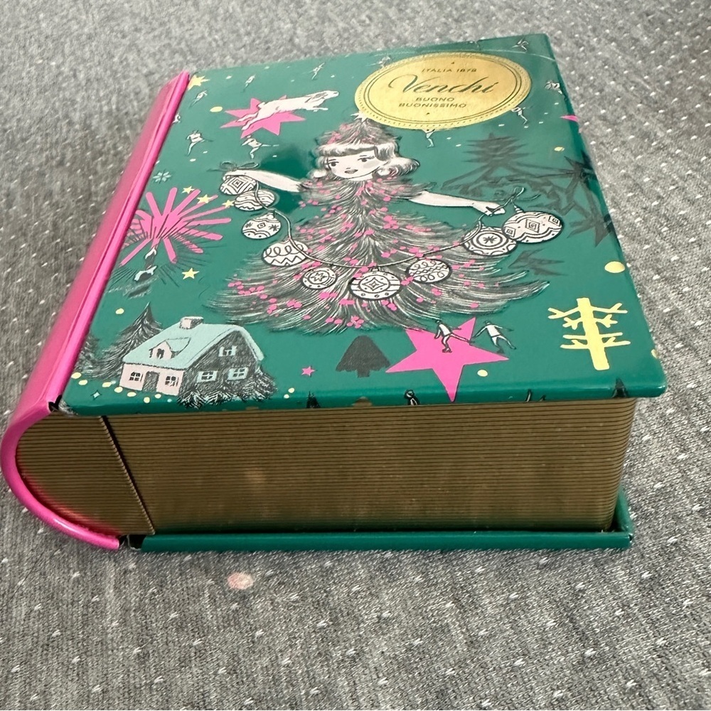 Vintage Style ( but new) -Tin Box Book from Italian Chocolate Venchi  (box only)